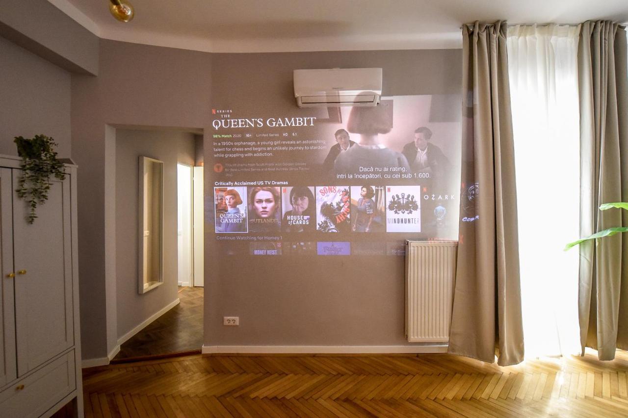 Modern Stay - Central Studios With Wall Projector Near Radisson Bukares Bagian luar foto